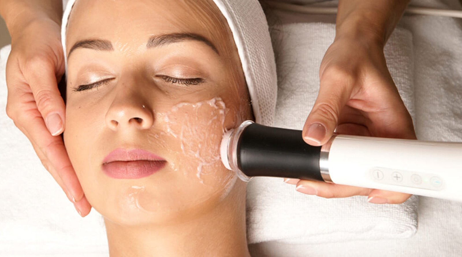 OxyGeneo Facial Treatment, OxyGeneo 3-in-1 Super Facial, OxyGeneo Skin Rejuvenation, OxyGeneo Glow Facial, OxyGeneo Facial for Glowing Skin, OxyGeneo Facial Near Me, OxyGeneo Facial by Dermatologist