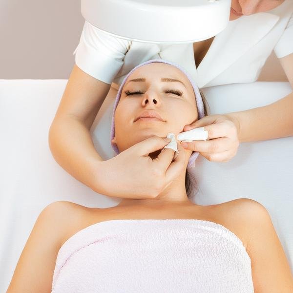 Pore Cleansing Treatment, Deep Pore Cleansing Facial, Facial for Clogged Pores, Pore Cleaning Facial, Pore Detox Treatment, Professional Pore Cleansing