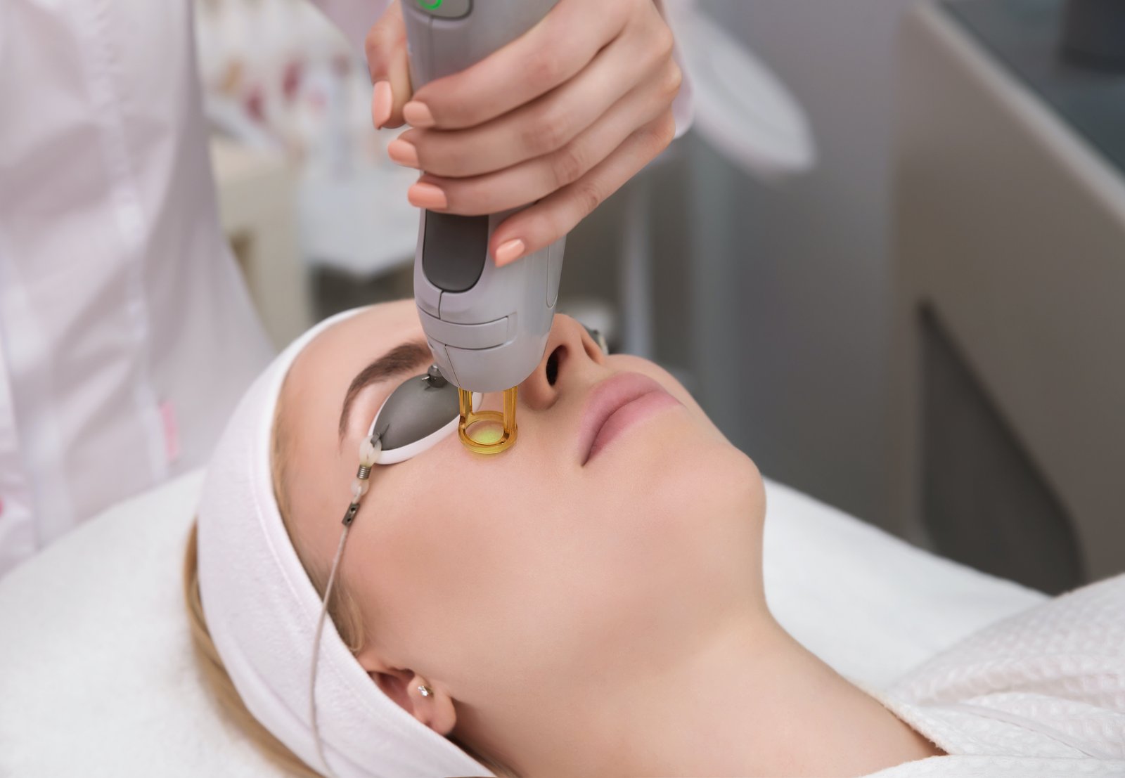 Advanced laser skin treatment, Laser skin rejuvenation, Laser treatment for skin, Laser facial treatment, Laser therapy for skin issues, Laser skin resurfacing