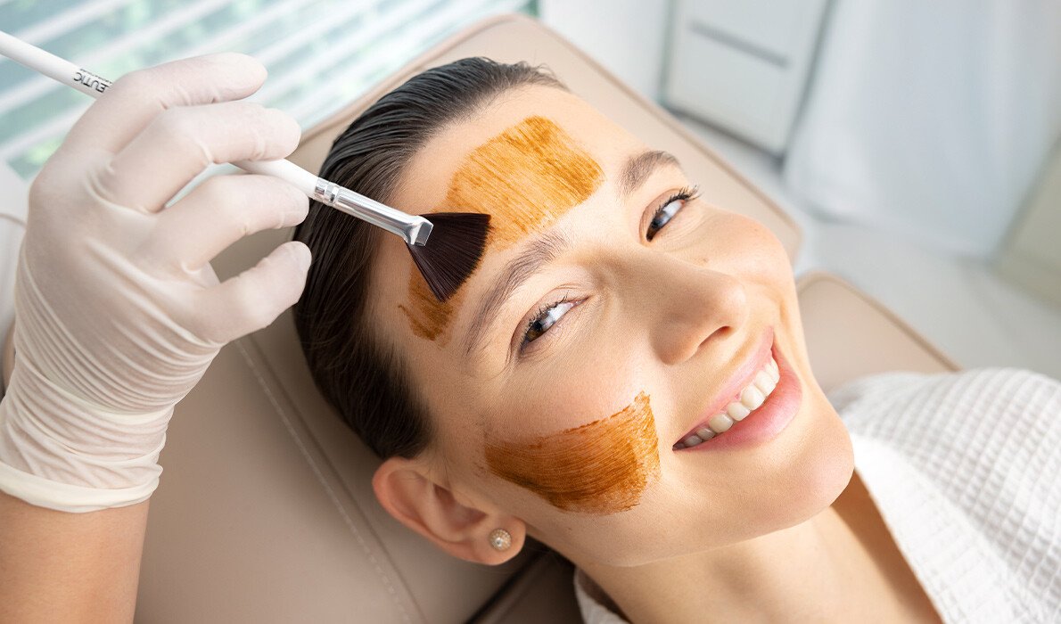 Celebrity Peel/Cosmelan Peel Treatment, Cosmelan peel treatment, Celebrity peel treatment, Cosmelan peel for pigmentation, Skin lightening peel, Cosmelan depigmentation peel, Cosmelan treatment for melasma